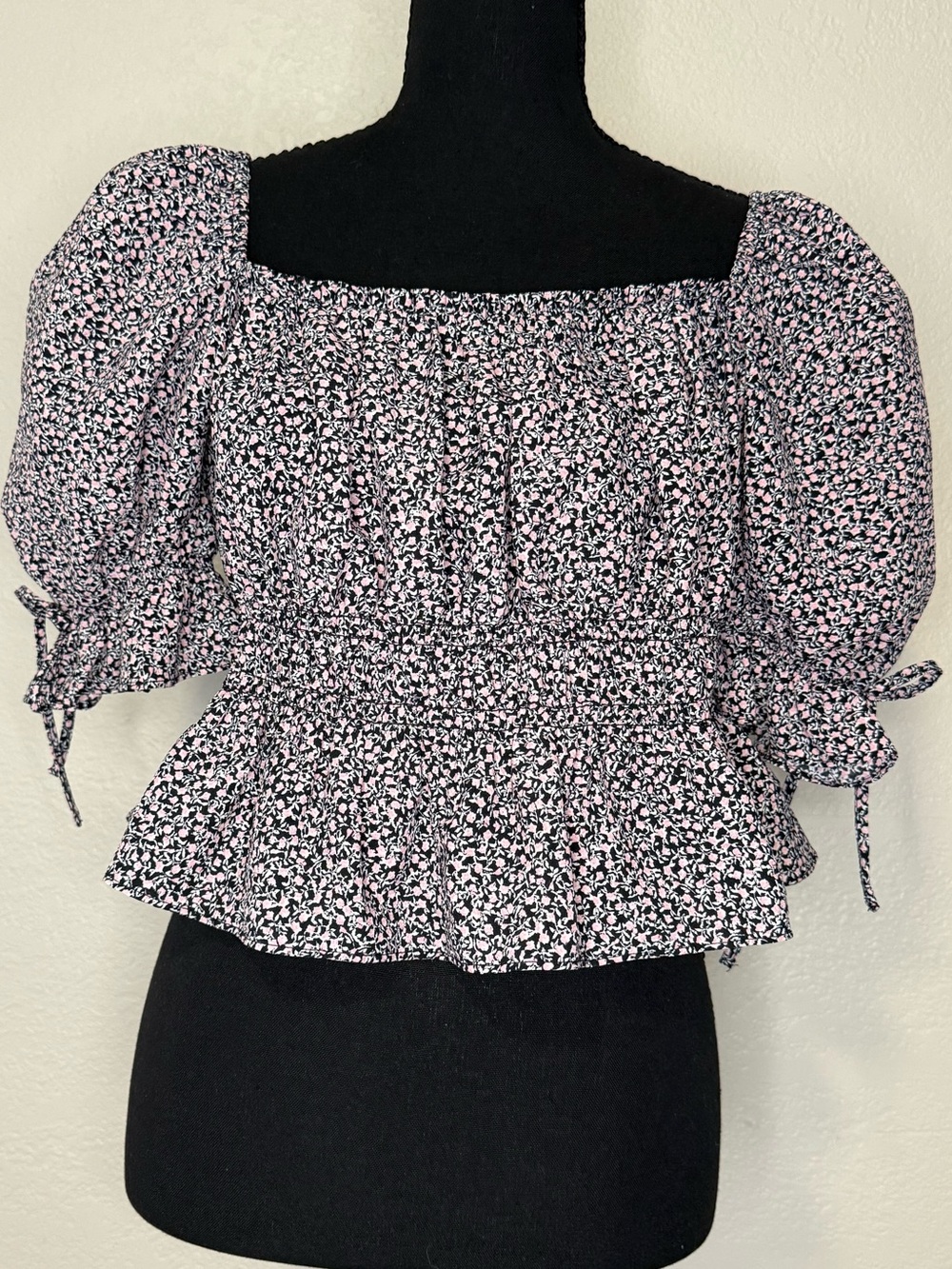 Divided Pink & Black Floral Peplum Puff-Sleeve Top